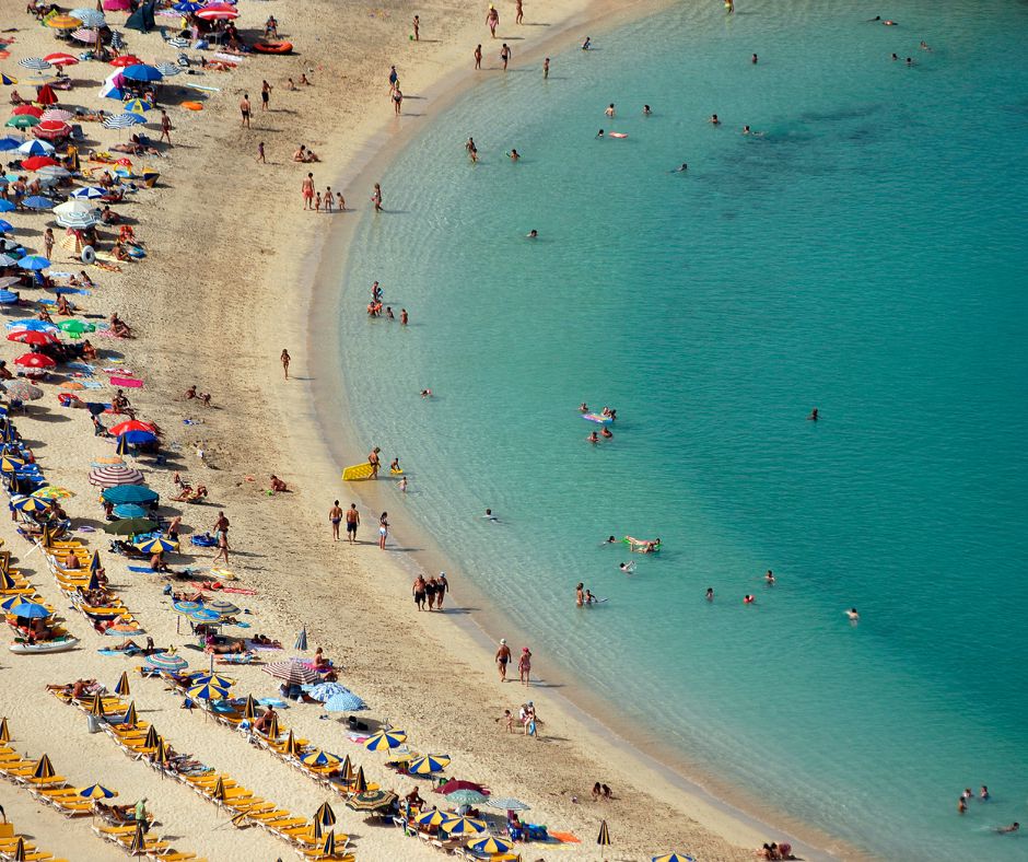 playa amadores